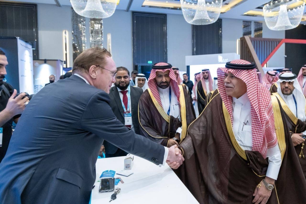 وزير-التجارة-يفتتح-أعمال-مؤتمر-إيسار-2025-بالرياض
