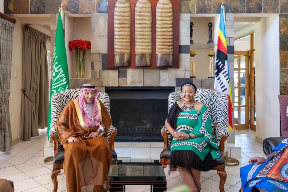الخريجي-يلتقي-وزيرة-الشؤون-الخارجية-والتعاون-الدولي-في-إسواتيني