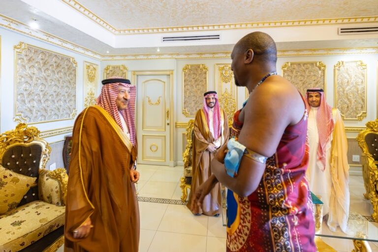 الخريجي-يبحث-تعزيز-العلاقات-الثنائية-مع-رئيس-وزراء-إسواتيني
