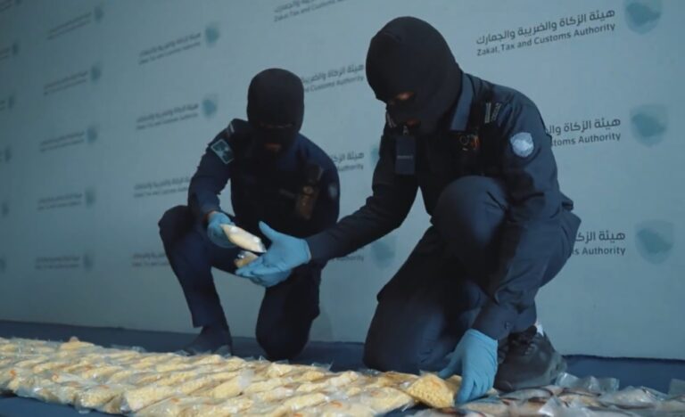 إحباط-تهريب-8-كجم-من-الشبو-المخدر-في-منفذ-الربع-الخالي
