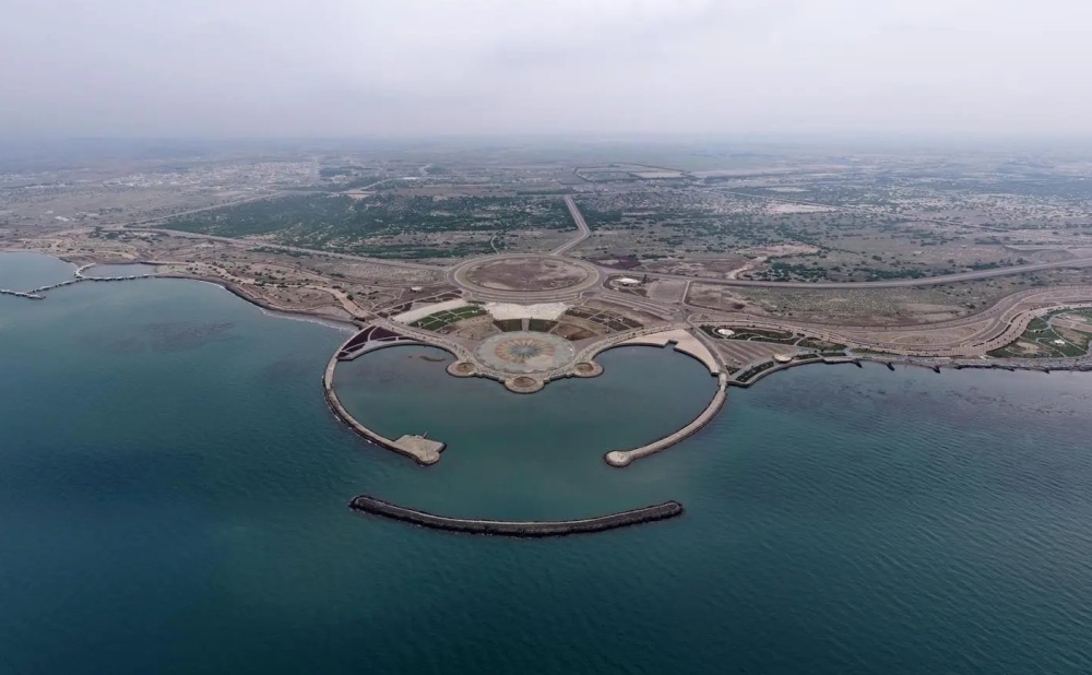 واجهة-عسير-البحرية.-جوهرة-البحر-الأحمر-وقلب-الاستجمام-في-الحريضة