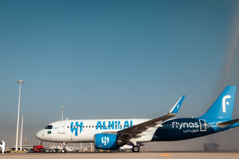 الهلال-يدشن-طائرة-النادي.-والكشف-عن-موعد-أول-رحلة