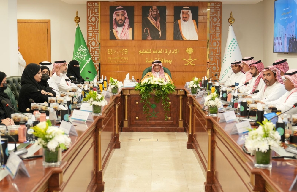 وزير-التعليم-يستعرض-الخطط-التطويرية-مع-منسوبي-تعليم-جدة