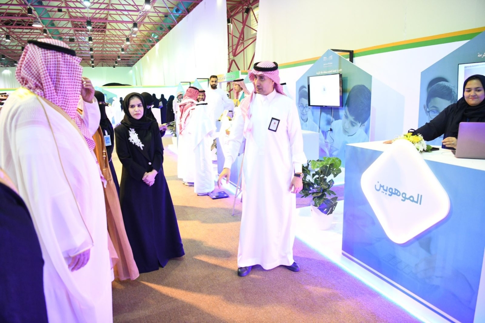 تعليم-مكة-يثري-مهرجان-«الرياضيات-لغة-العلوم»-بـ-12-جناحًا-علميًا