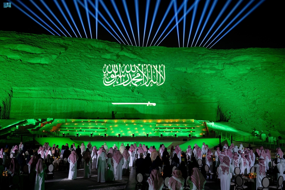 من-التأسيس-حتى-الحاضر.-عروض-تجسد-الهوية-السعودية-بإطلاق-موسم-الدرعية