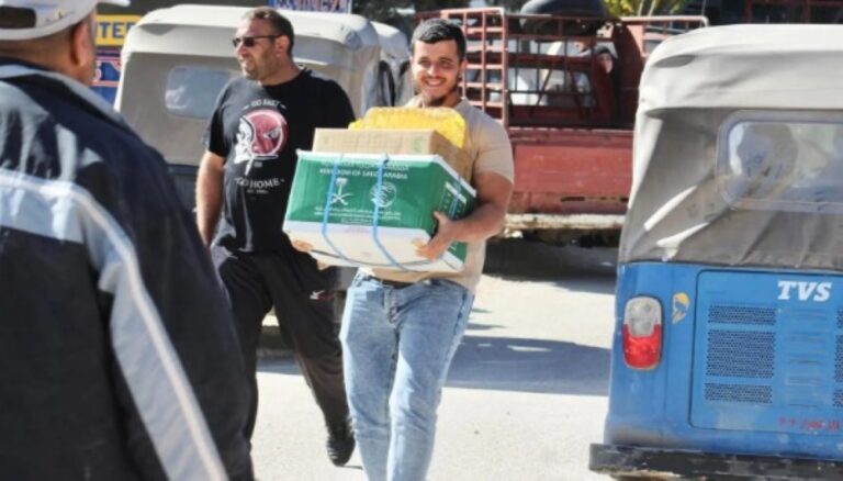 لبنان.-مركز-الملك-سلمان-يوزع-660-سلة-غذائية-في-عرسال