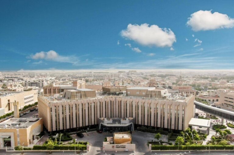 مريض-يعود-لحياته-الطبيعية-بعد-نجاح-جراحة-معقدة-لإزالة-حصوات-قنوات-البنكرياس