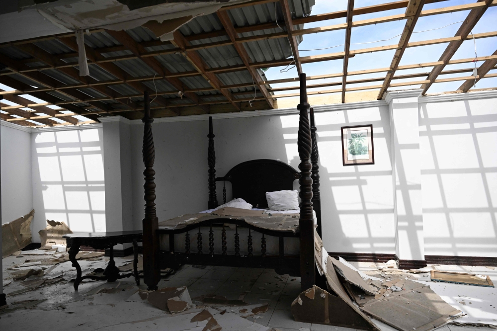 أسوأ-كارثة.-5-ملايين-طن-من-الأنقاض-خلّفها-الإعصار-ميليسا-في-جامايكا