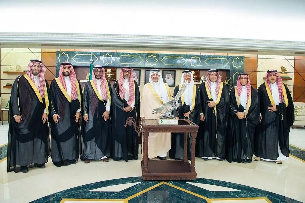 أمير-الشرقية-يستقبل-رئيس-وأعضاء-مجلس-إدارة-نادي-الخليج-بمناسبة-تشكيل-المجلس-الجديد