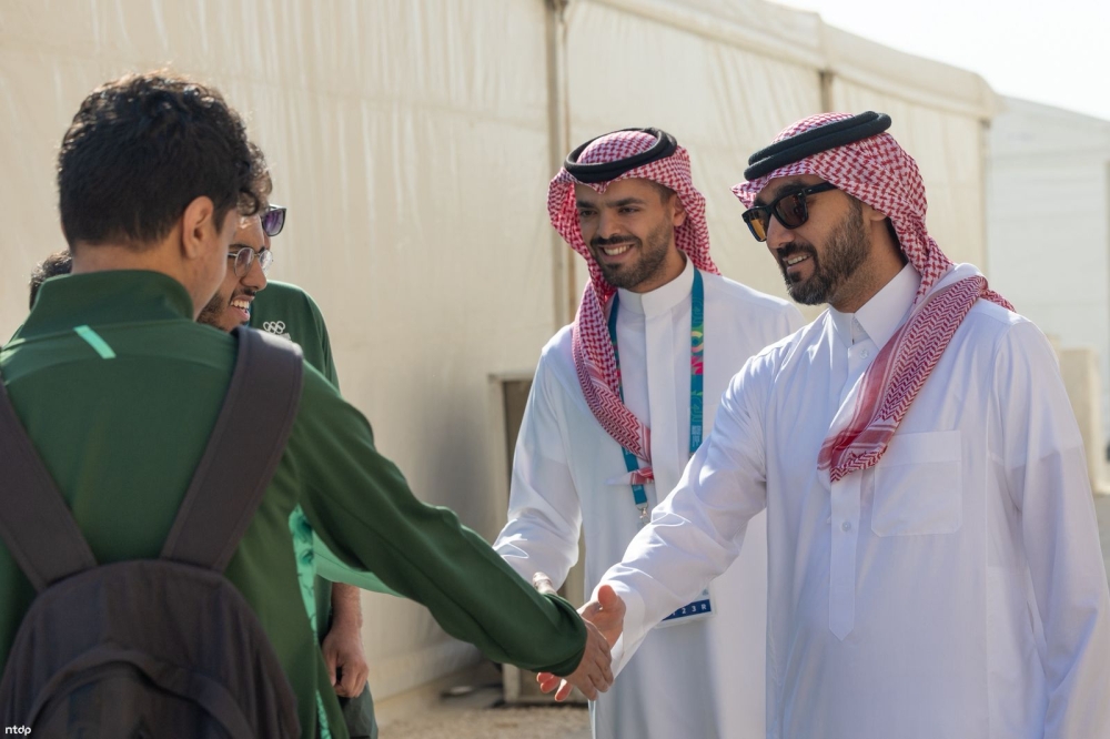 الفيصل-يزور-قرية-الرياضيين-في-دورة-ألعاب-التضامن-الإسلامي