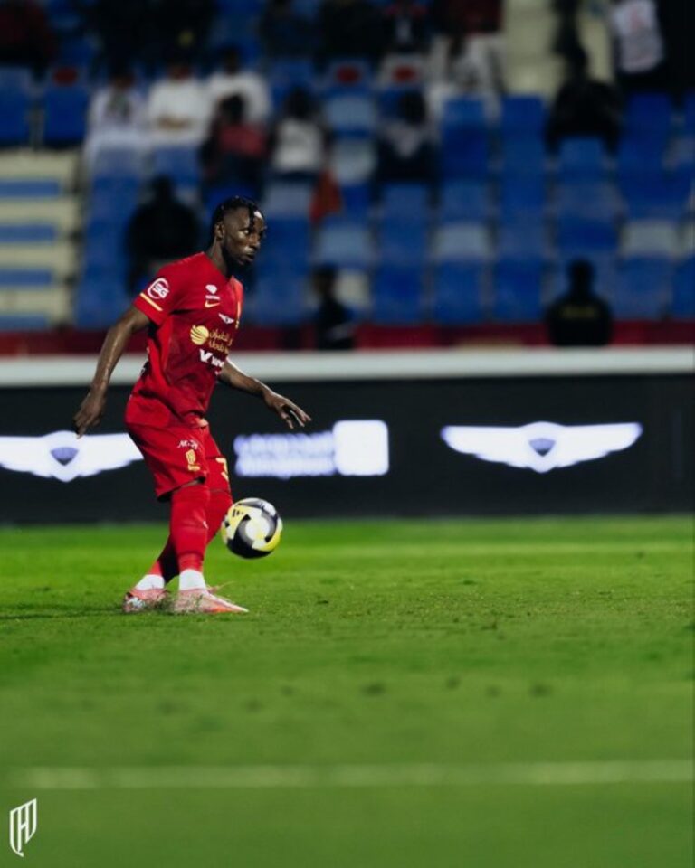 موقف-جوليان-كينيونيس-من-مباراة-القادسية-أمام-الأهلي