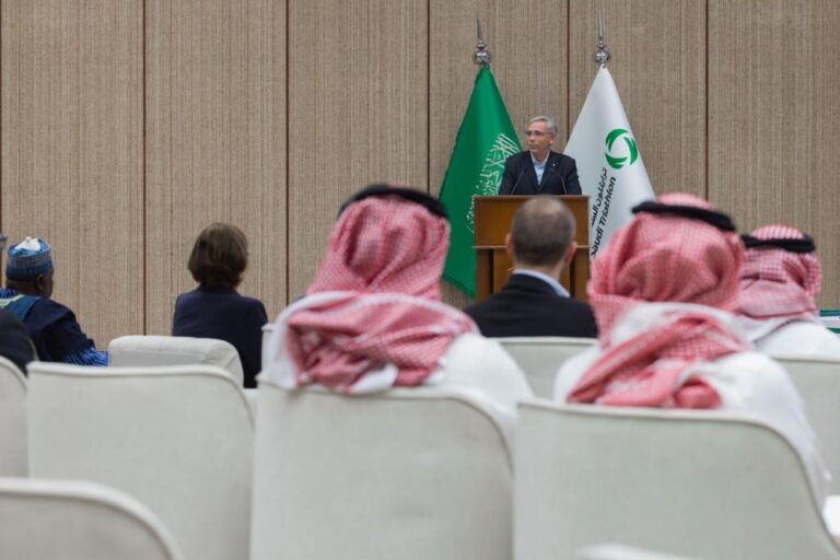 السعودي-للترايثلون-يوقع-مذكرة-تفاهم-مع-منظمة-المحترفين-للترايثلون-(pto)