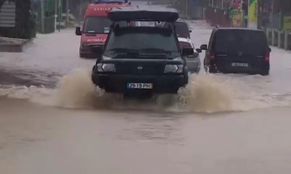 3300-حادثة.-العاصفة-كلاوديا-تخلف-قتيلًا-وجرحى-في-البرتغال