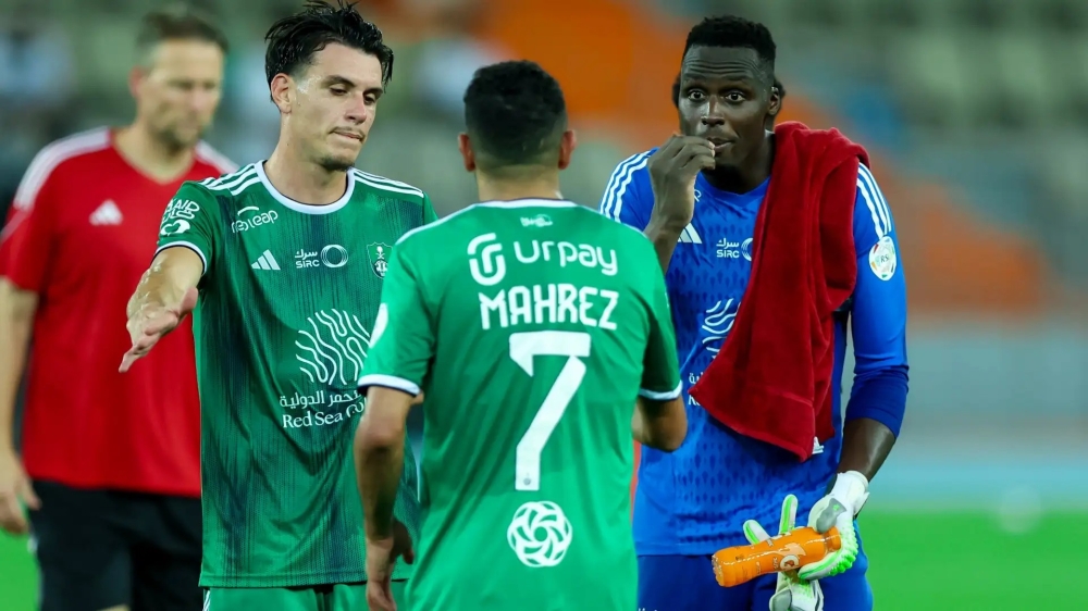 8-مباريات-يغيب-فيها-محرز-وميندي-عن-الأهلي 