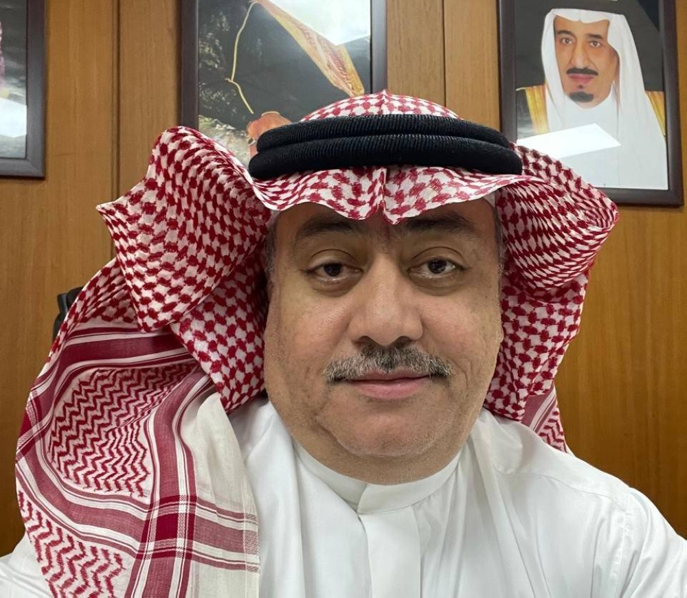 شركة-الحاج-حسين-علي-رضا-وشركاه-تكرم-أحد-منسوبيها-تقديرا-لمسيرته-المهنية