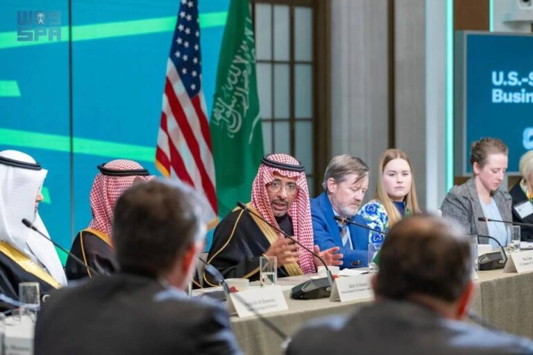 الخريف-يدعو-الشركات-الأمريكية-لاستغلال-الفرص-النوعية-بالمملكة