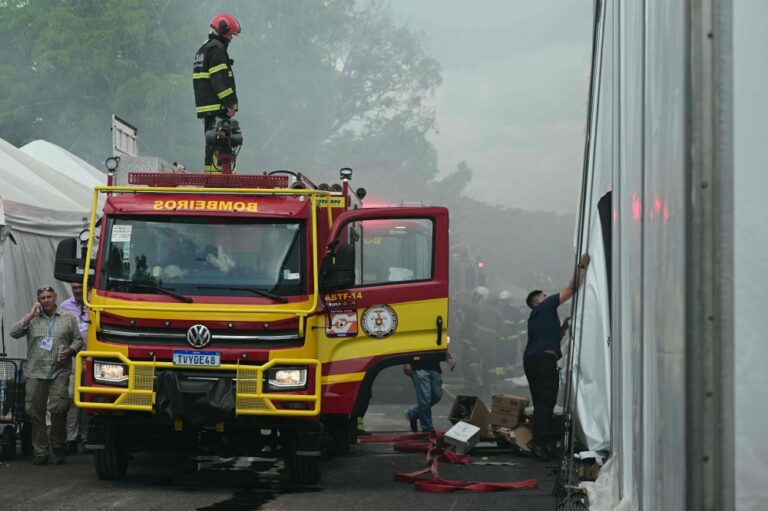 إخلاء-مقر-انعقاد-مؤتمر-المناخ-بالبرازيل-بسبب-حريق