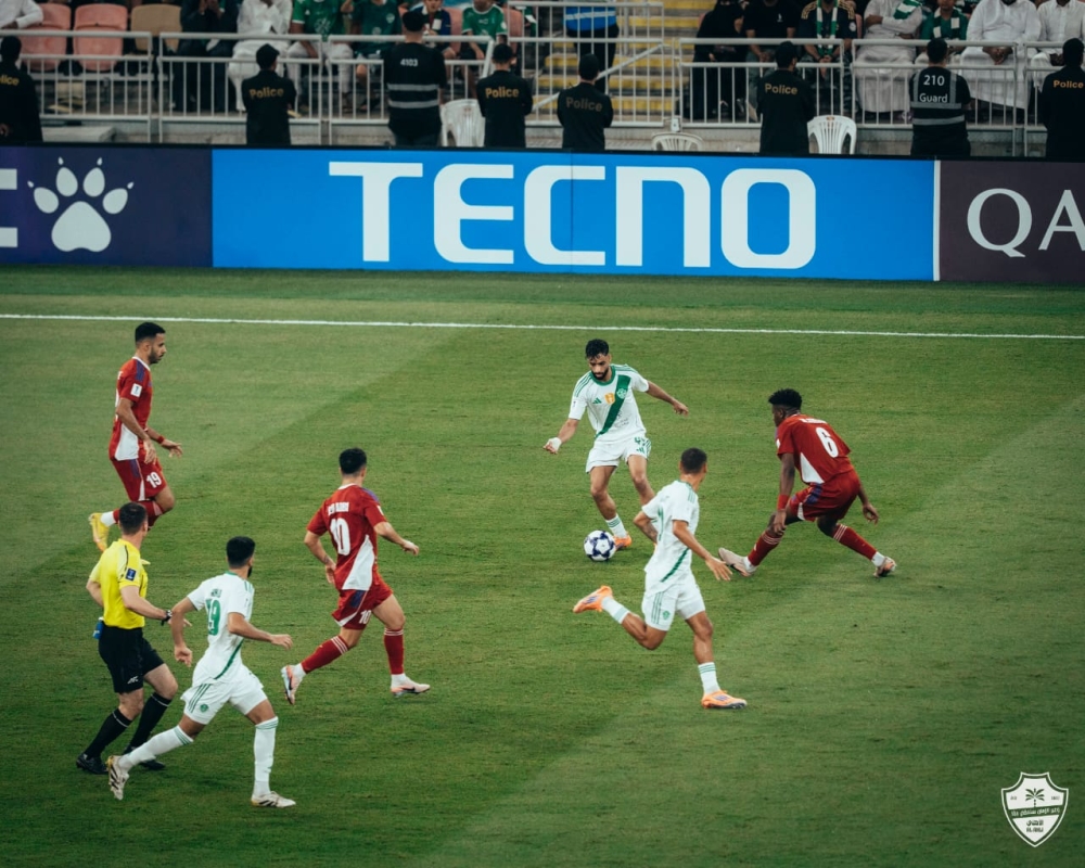 عاجل.-خبير-تحكيمي-يكشف-لـ-الميدان-سبب-إلغاء-هدف-الأهلي-أمام-الشارقة-الإماراتي