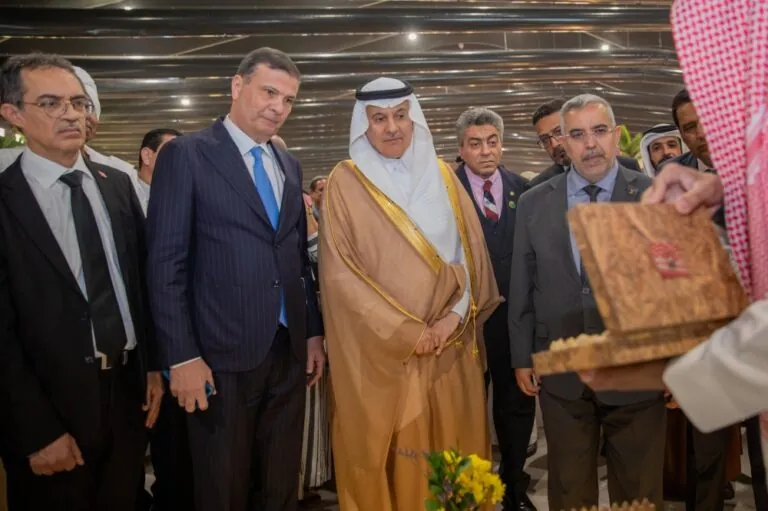 اتفاقيات-التمور:-استثمار-النواة-والسعف-ومنتجات-وطنية-بالأسواق-العالمية