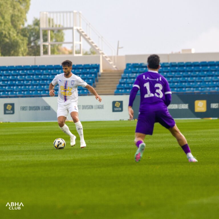 في-يلو.-أبها-يعزز-الصدارة-والعلا-يفرط-في-الفوز-أمام-العدالة 