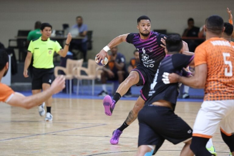 الجمعة.-عجلة-ممتاز-اليد-تدور-بعد-توقف-42-يومًا