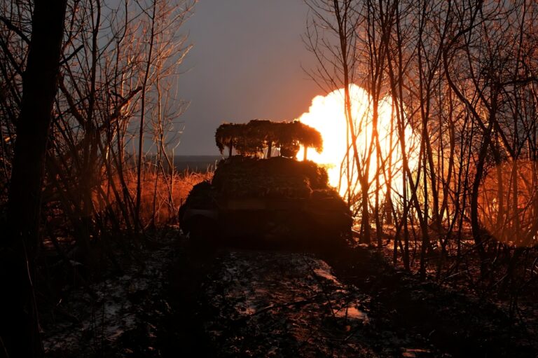 أوكرانيا.-مقتل-وإصابة-12-شخصا-في-هجوم-روسي-بطائرة-مسيرة-قرب-كييف