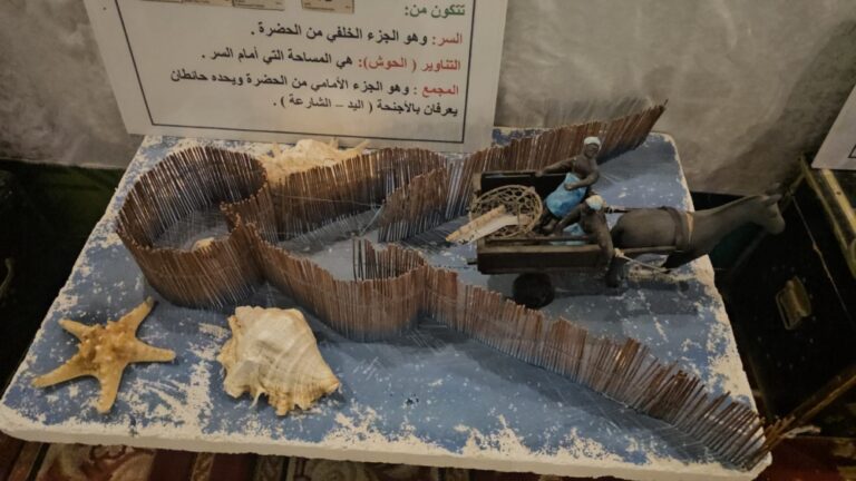 مواطن-يوثق-تاريخ-الخليج-البحري-بـ-10-آلاف-قطعة-أثرية-جمعها-في-40-عاماً