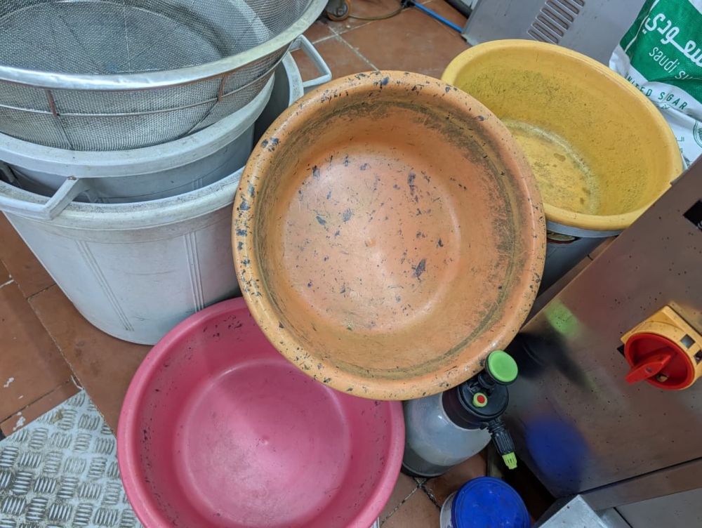 إغلاق-معمل-مخالف-لإنتاج-المثلجات-داخل-موقع-سكني-في-جدة