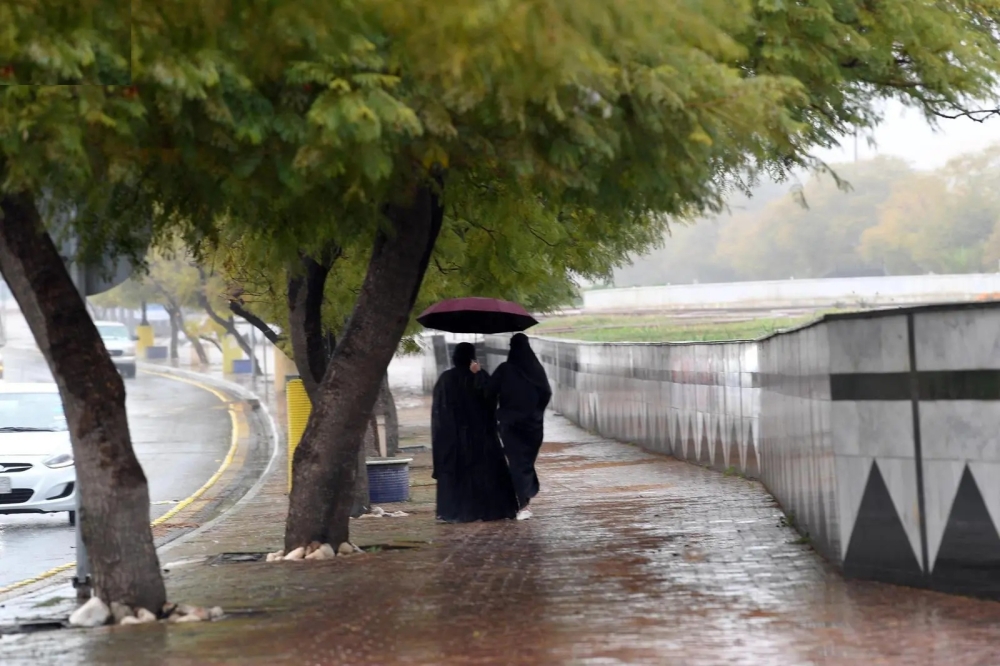 عاجل:-إنذار-أحمر-في- مناطق.-أمطار-غزيرة-في-مكة-والمدينة-والحدود-الشمالية