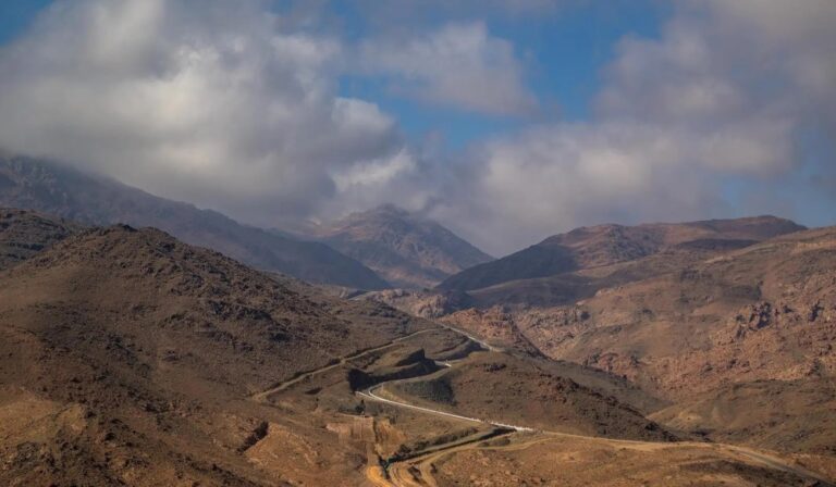 في-يومها-العالمي.-تعرف-على-أشهر-8-جبال-في-المملكة