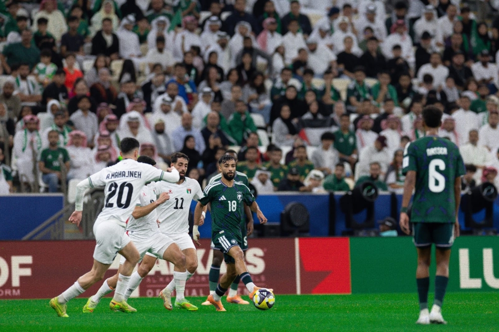 عاجل.-خبير-تحكيمي-يكشف-لـ-الميدان-سر-إلغاء-ركلة-جزاء-الأخضر-أمام-فلسطين