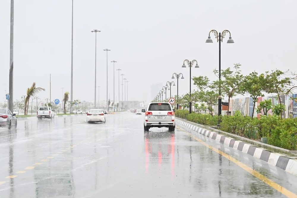 “الأرصاد”-ينبه-من-أمطار-ورياح-نشطة-على-منطقة-جازان