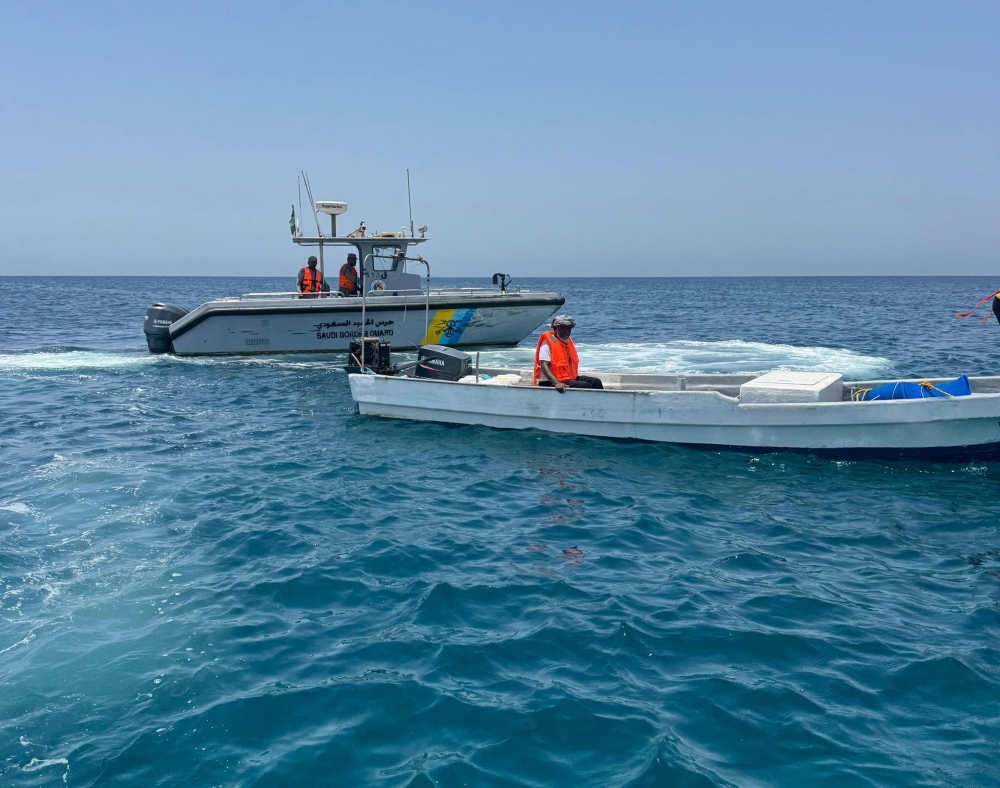 ضبط 6 مخالفين للائحة الأمن والسلامة لمزاولي الأنشطة البحرية بمنطقة مكة المكرمة 3 ضبط-6-مخالفين-للائحة-الأمن-والسلامة-لمزاولي-الأنشطة-البحرية-بمنطقة-مكة-المكرمة