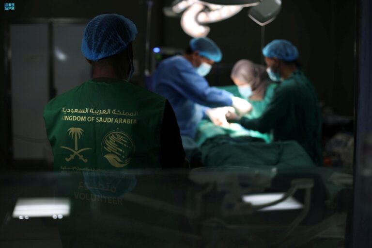 مركز-الملك-سلمان-للإغاثة-يجري-99-عملية-بالجراحة-العامة-في-قطاع-غزة