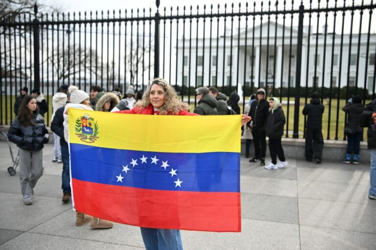 نائبة-مادورو-ترد-على-ترامب:-مستعدون-للدفاع-عن-فنزويلا