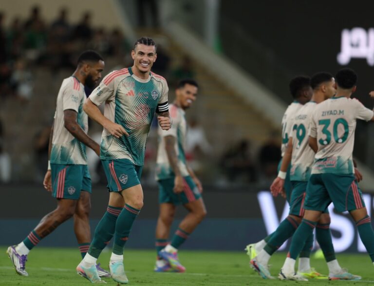 الأهلي-يستعيد-روجير-إيبانيز-أمام-الأخدود-في-روشن