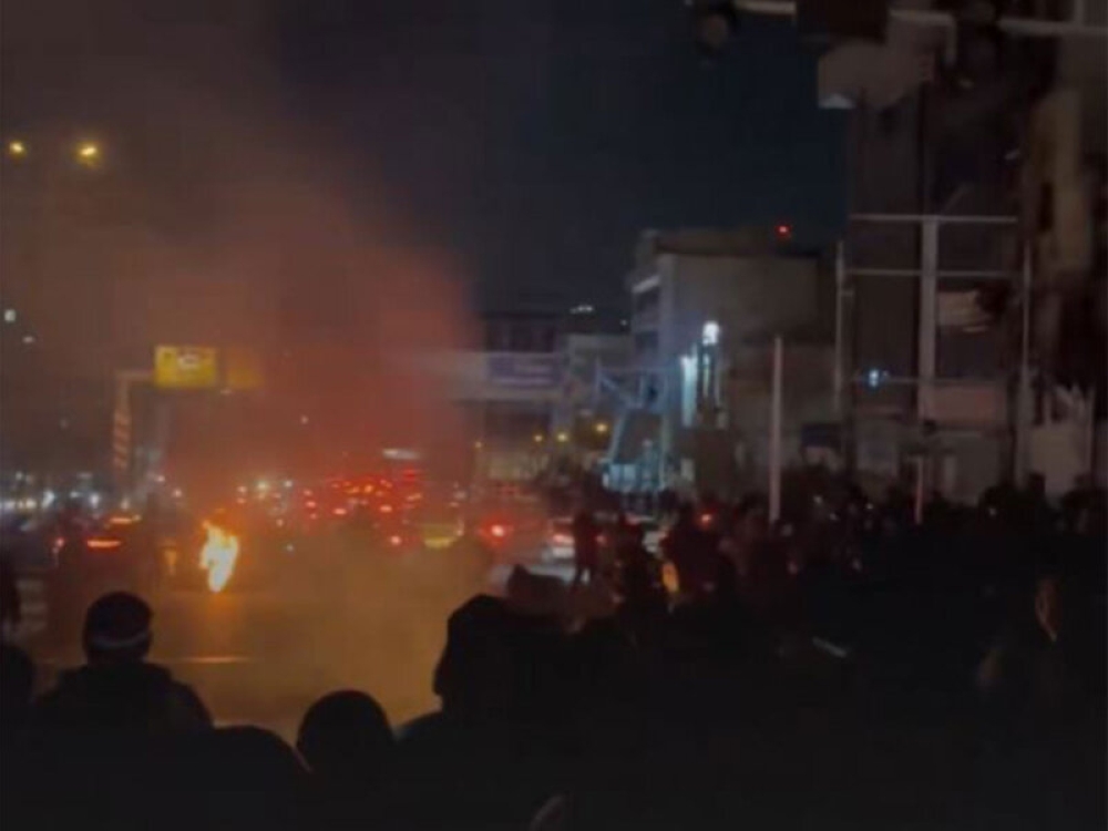 خامنئي:-التظاهرات-الداعمة-تحذير-للولايات-المتحدة-ولأعداء-إيران