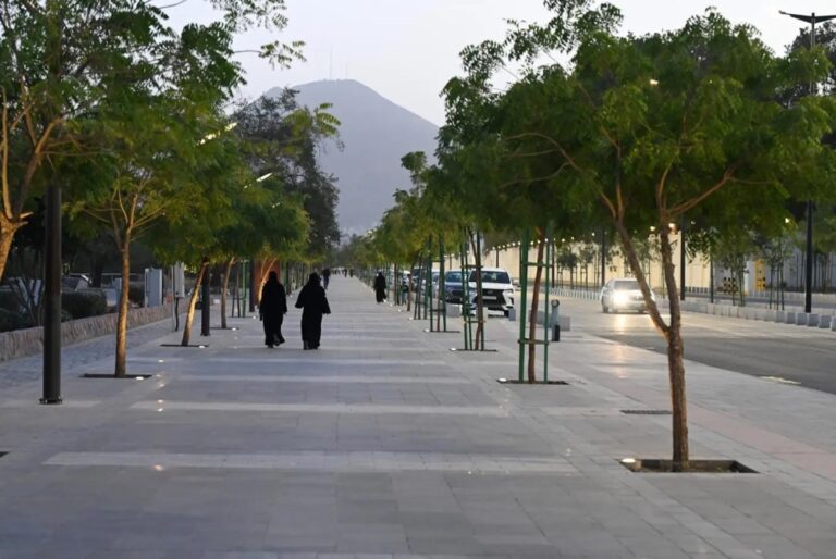 مسارات-المشي-تدعم-أنماط-الحياة-الصحية-في-المدينة-المنورة