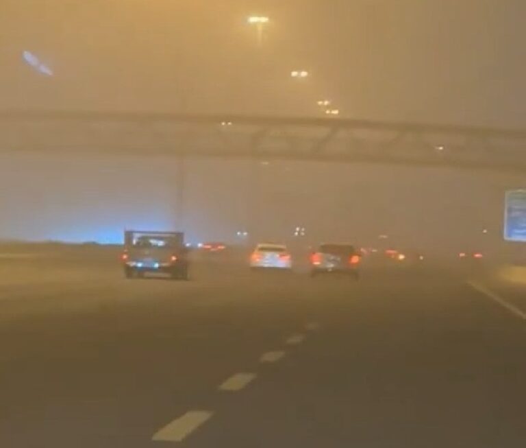 “الأرصاد”:-رياح-نشطة-على-منطقة-نجران-تحد-من-الرؤية-الأفقية