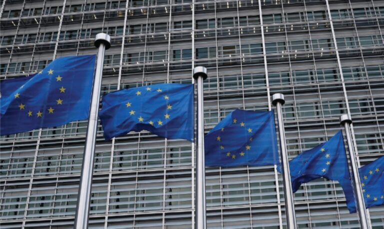 الاتحاد-الأوروبي-ردًا-على-رسوم-ترامب:-“تُدخل-العالم-في-دوامة-خطيرة”