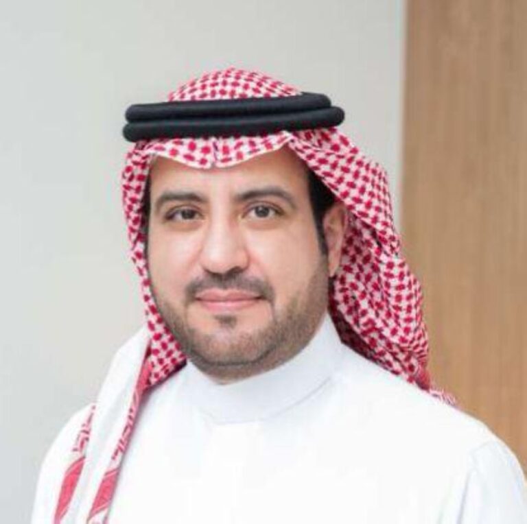 مختصون-يحذّرون-من-تنامي-الاعتداء-على-الأرصفة-وتحويل-الشوارع-لمواقف-خاصة-في-جدة