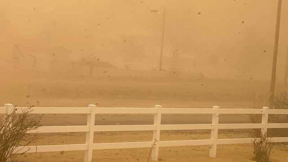 حالة-الطقس.-نشاط-الرياح-السطحية-المثيرة-للأتربة-والغبار