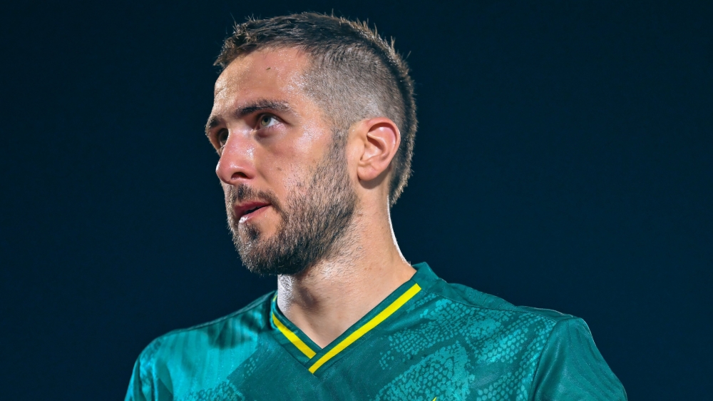 دونيس-يستقر-على-بديل-فورتونيس-في-مباراة-الخليج-والأهلي