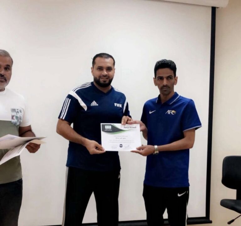 تعيين-سامي-شاس-مشرفًا-فنيًا-في-أكاديمية-نادي-المملكة-لكرة-القدم