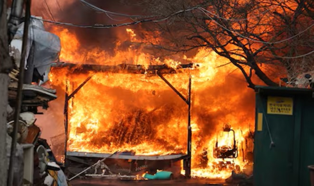 اندلاع-حريق-في-خزان-نفط-بغرب-روسيا-بسبب-هجوم-بالطيران-المسير