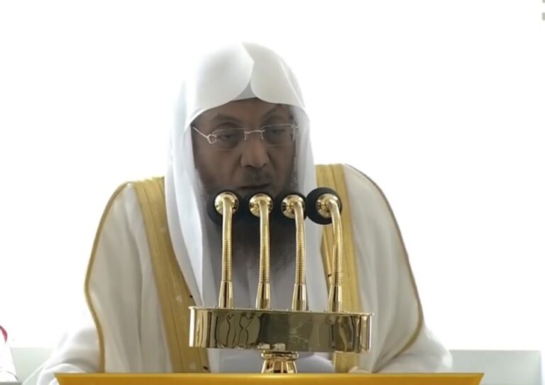 خطيب-المسجد-الحرام:-حسن-اختيار-الصديق-مكسب-في-الدنيا-والآخرة