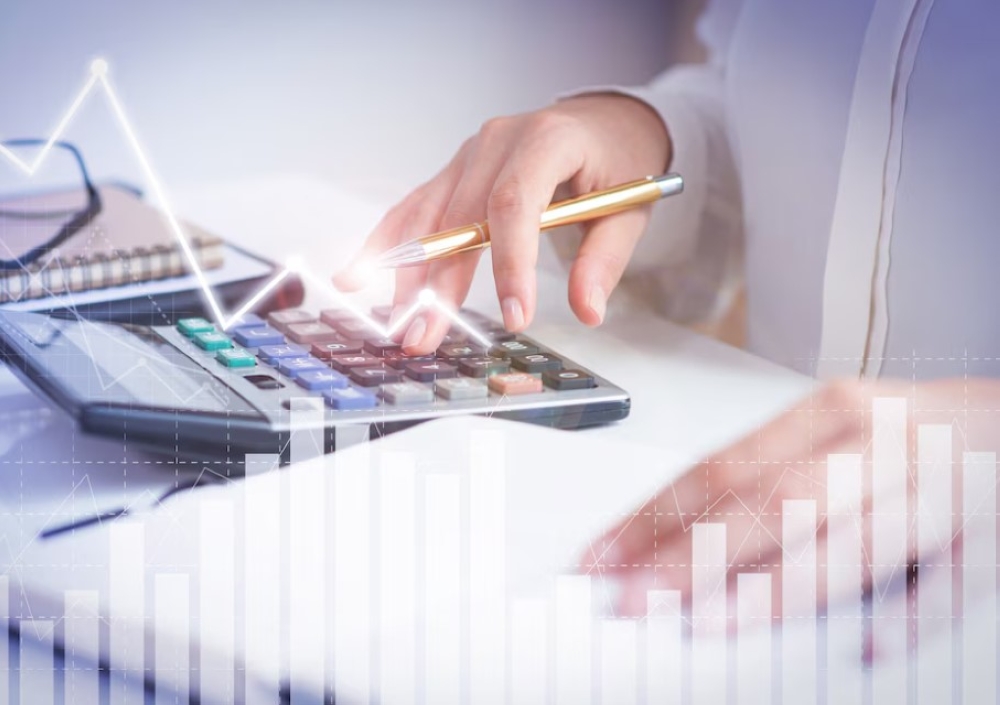 إحالة-شخصين-إلى-النيابة-لارتكابهما-مخالفات-بتقارير-المحاسبة-والمراجعة