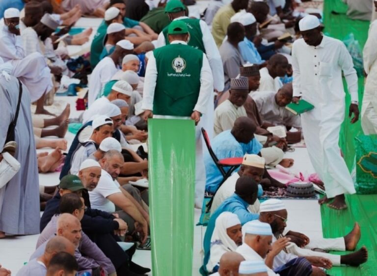 هيئة-الحرمين:-حوكمة-مميزة-لإفطار-الصائمين-عبر-«إحسان»-و«نسك»