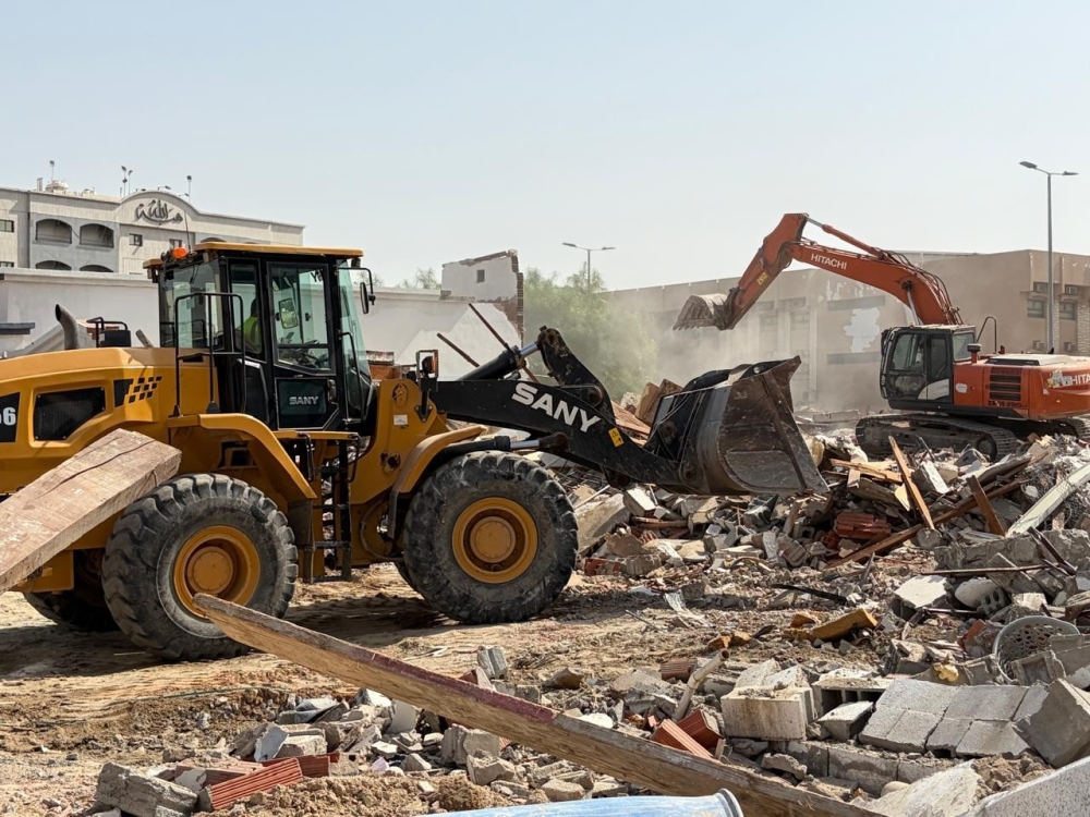 عاجل:-بعد-مهلة-الملاك.-بدء-إزالة-1011-مبنى-آيلاً-للسقوط-في-حي-الرويس