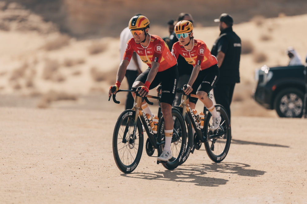 غدًا.-انطلاق-منافسات-طواف-العلا-في-نسخته-السادسة-بمشاركة-أبرز-نخبة-فرق-العالم